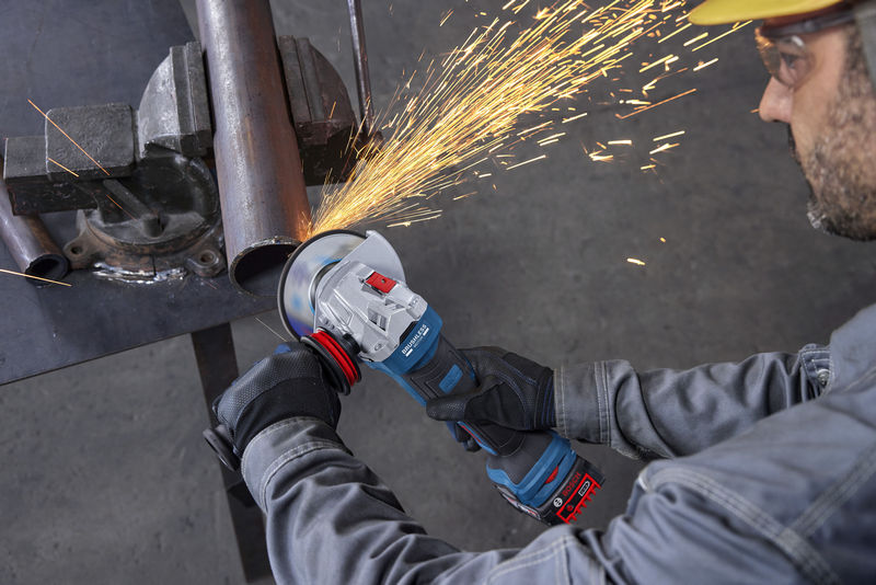 BOSCH Winkelschleifer GWS18V-11PS in L-BOXX
