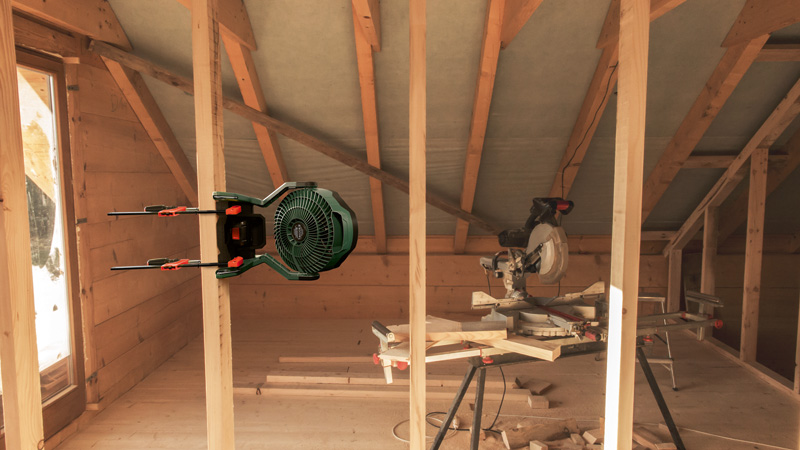 BOSCH Akku-Ventilator UniversalFan 18V-1000, 1 x Akku PBA 18V 2.0Ah, Ladegerät