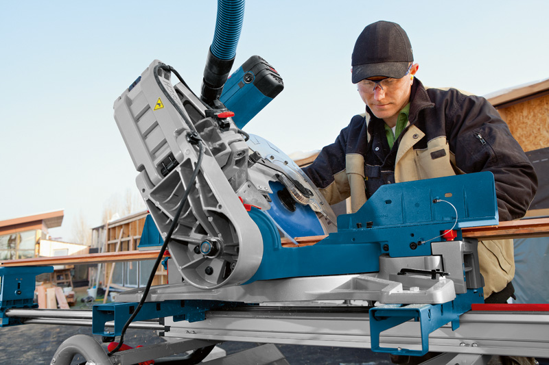 BOSCH Kapp- und Gehrungssäge GCM 12 GDL