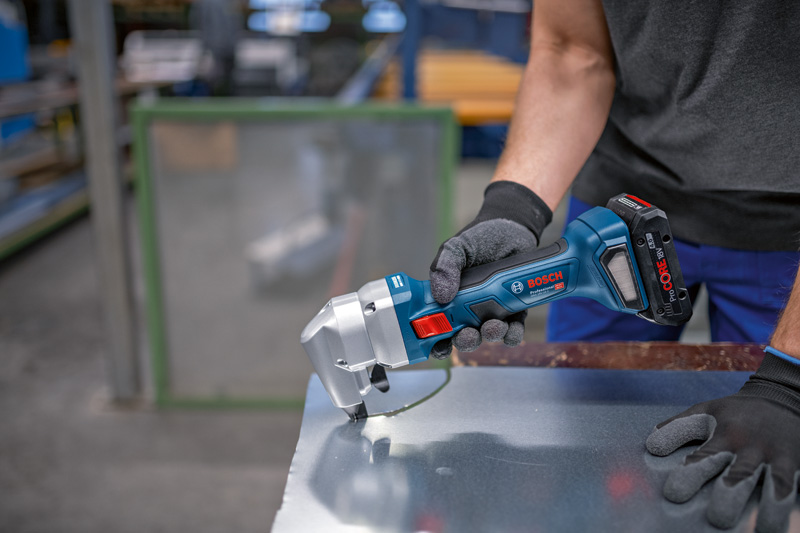 BOSCH Akku-Nager GNA 18V-16 E