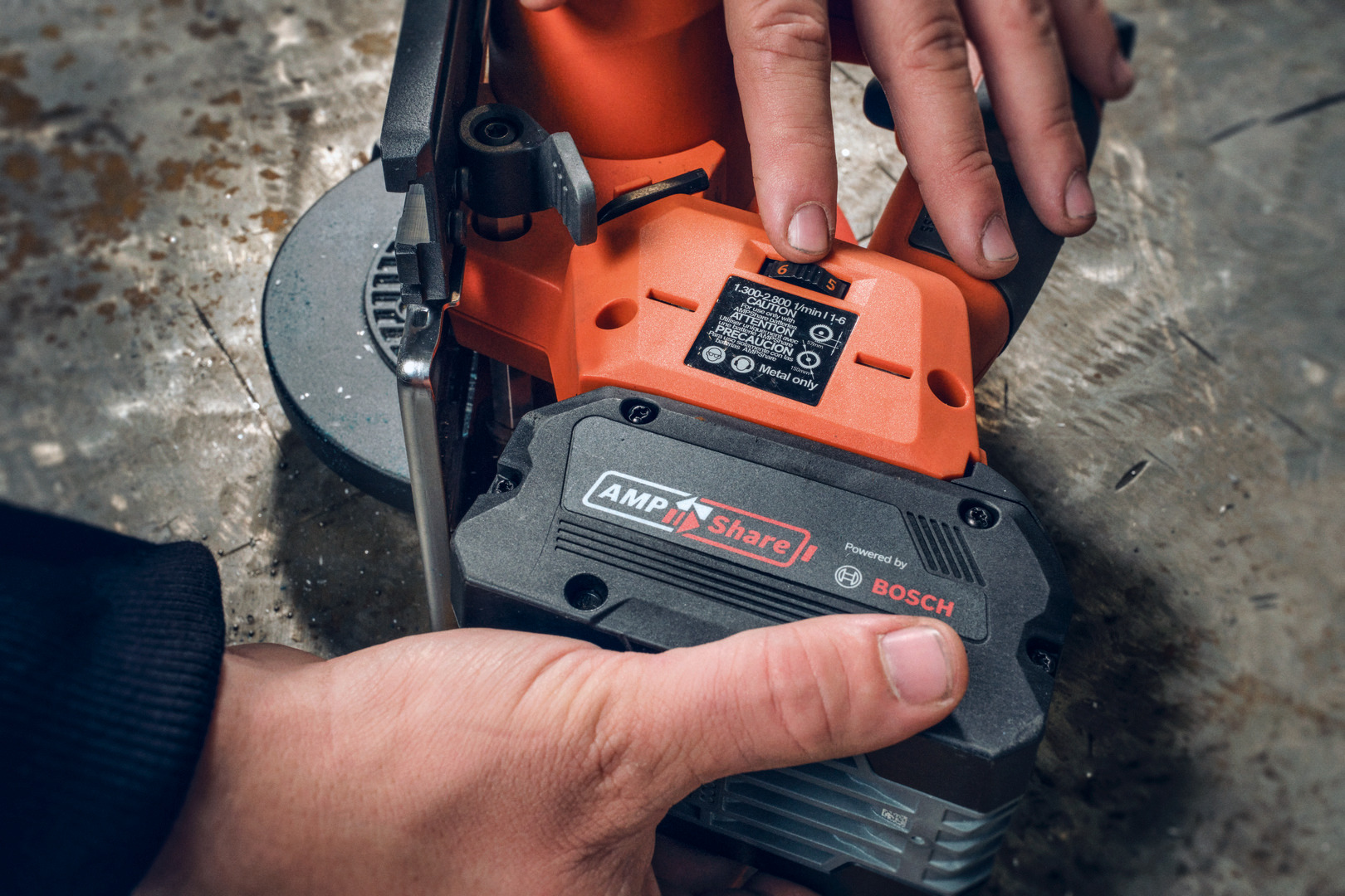 FEIN FEIN Kompakte Akku-Handkreissäge für Metall F-IRON Cut 57 AS