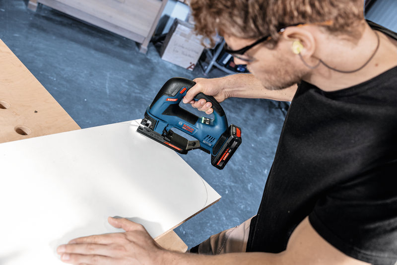 BOSCH EXPERT Stichsäge EXST18V-155B