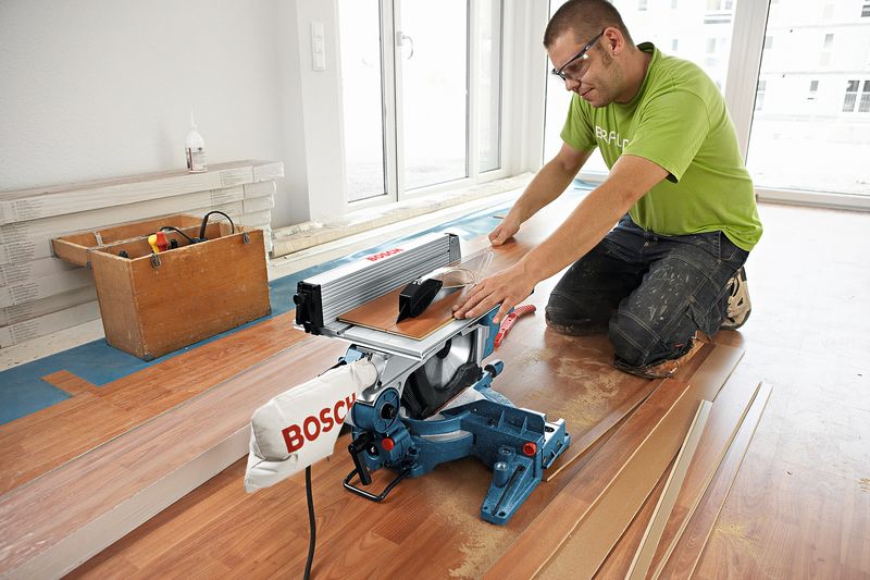 BOSCH Kombinationssäge GTM 12 JL BOSCH Kombinationssäge GTM 12 JL