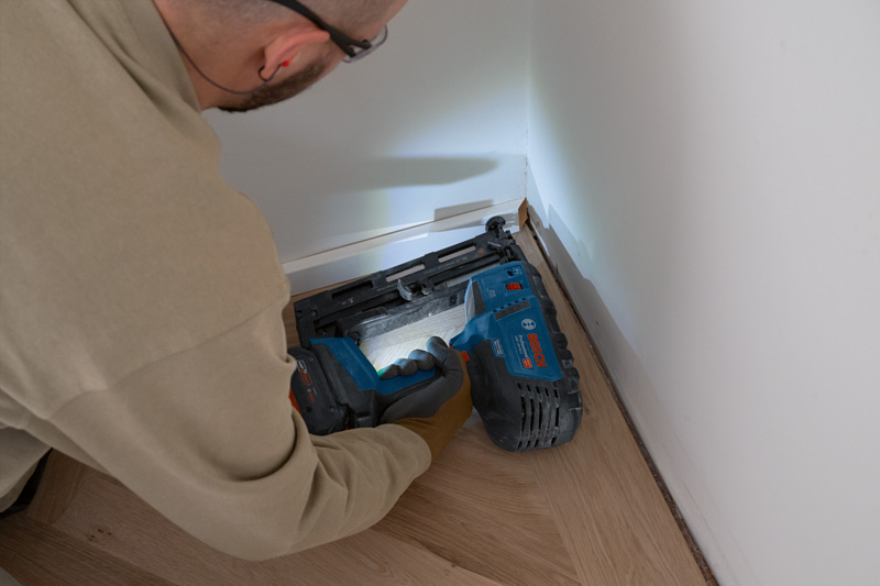 BOSCH Akku-Holznagler GNH 18V-64-2, im Karton BOSCH Akku-Holznagler GNH 18V-64-2, im Karton
