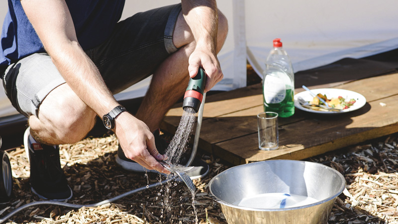 BOSCH Akku-Reinigungsgeräte für den Außenbereich Fontus 18V, 1 x Akku PBA 18V 2.5Ah