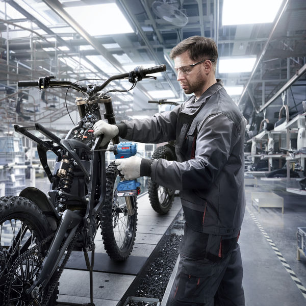 BOSCH Akku-Bohrschrauber ISR 18V-30 PHX