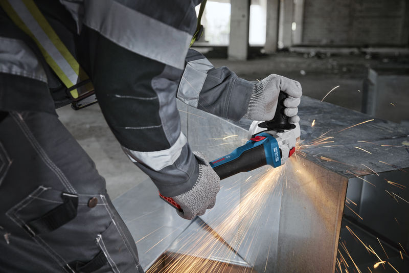 BOSCH Akku-Winkelschleifer GWS 18V-8, L-BOXX 136