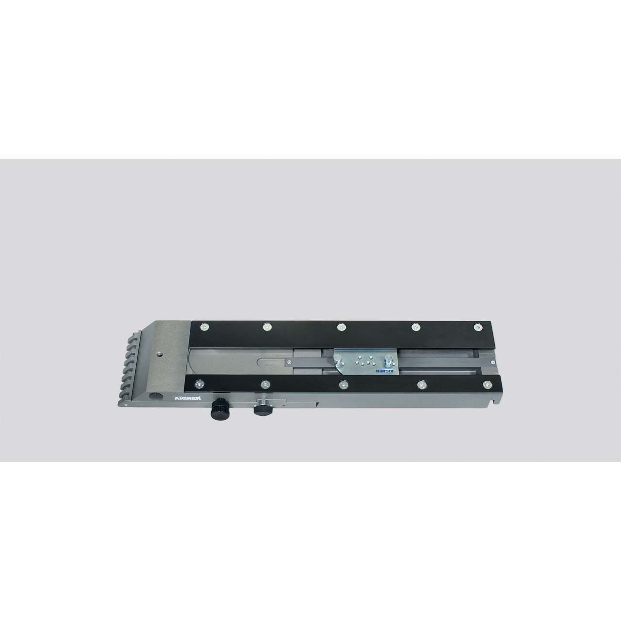 AIGNER Integralanschlag 2 x 650 mm für SCM