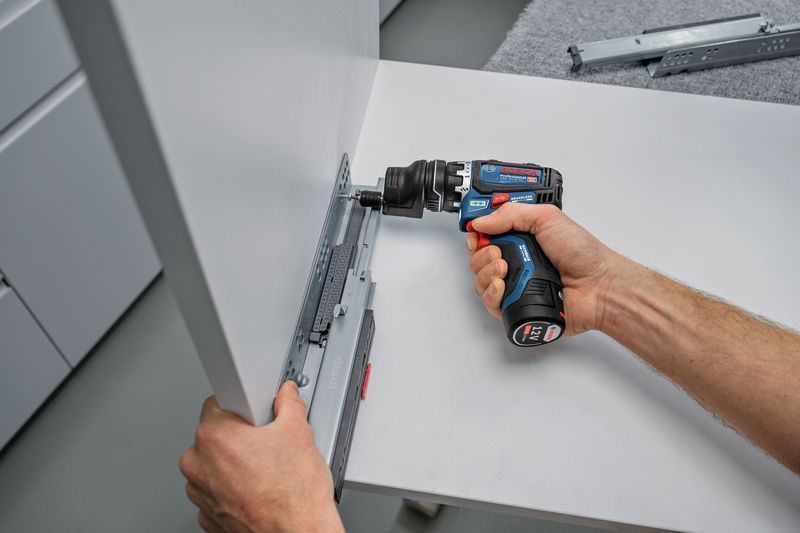 BOSCH Akku-Bohrschrauber GSR 12V-32 FC, div. Aufsätze, Zusatzhandgriff, Tiefenanschlag, L-BOXX