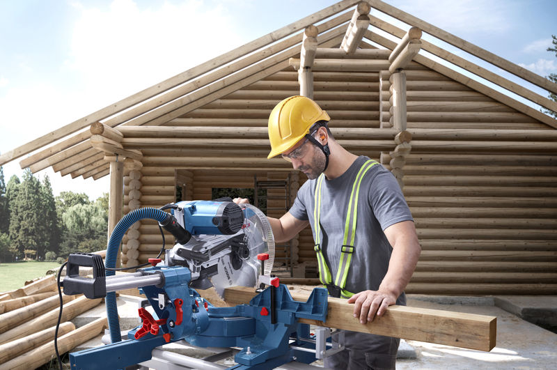 BOSCH Kapp- und Gehrungssäge GCM 340-305 D