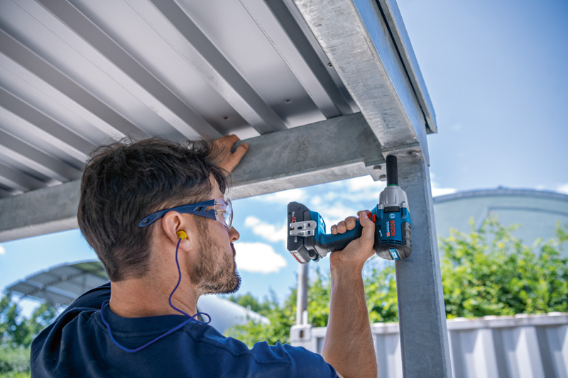 BOSCH Akku-Drehschlagschrauber GDS 18V-450 HC in Kartonschachtel