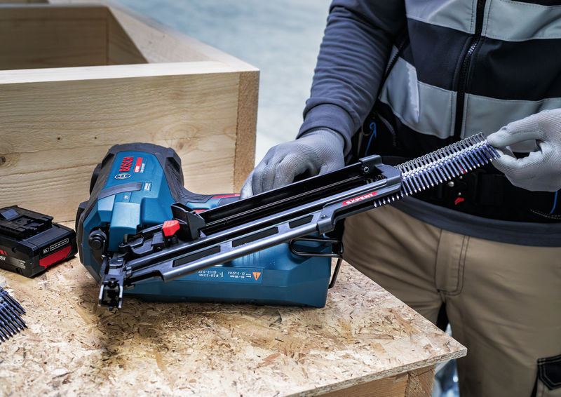 BOSCH Akku-Holznagler EXNH18V-90MR in XL-BOXX