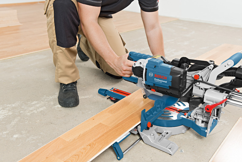 BOSCH Paneelsäge GCM 8 SDE Professional