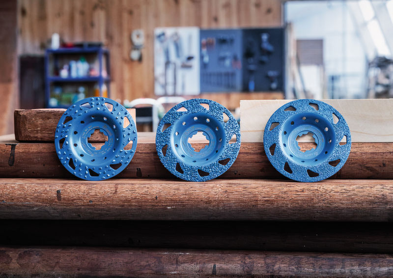 BOSCH EXPERT Multi Material Carbide-Topfscheibe grob, schräg, X-LOCK, 115 mm, 22,23 mm