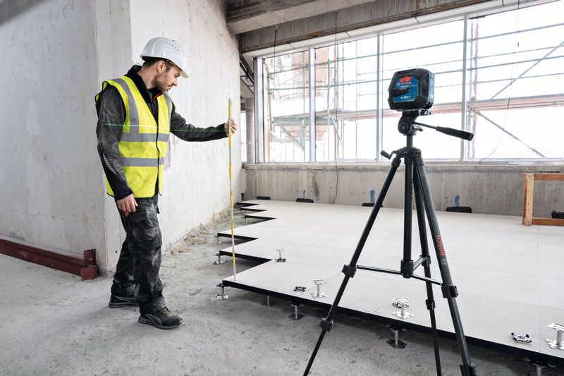 BOSCH Linienlaser GLL 20-22 G, Baustativ BT 150 Professional