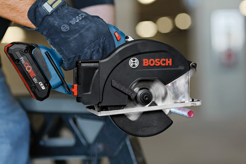 BOSCH Akku-Kreissäge GKM 18V-50, L-BOXX 238