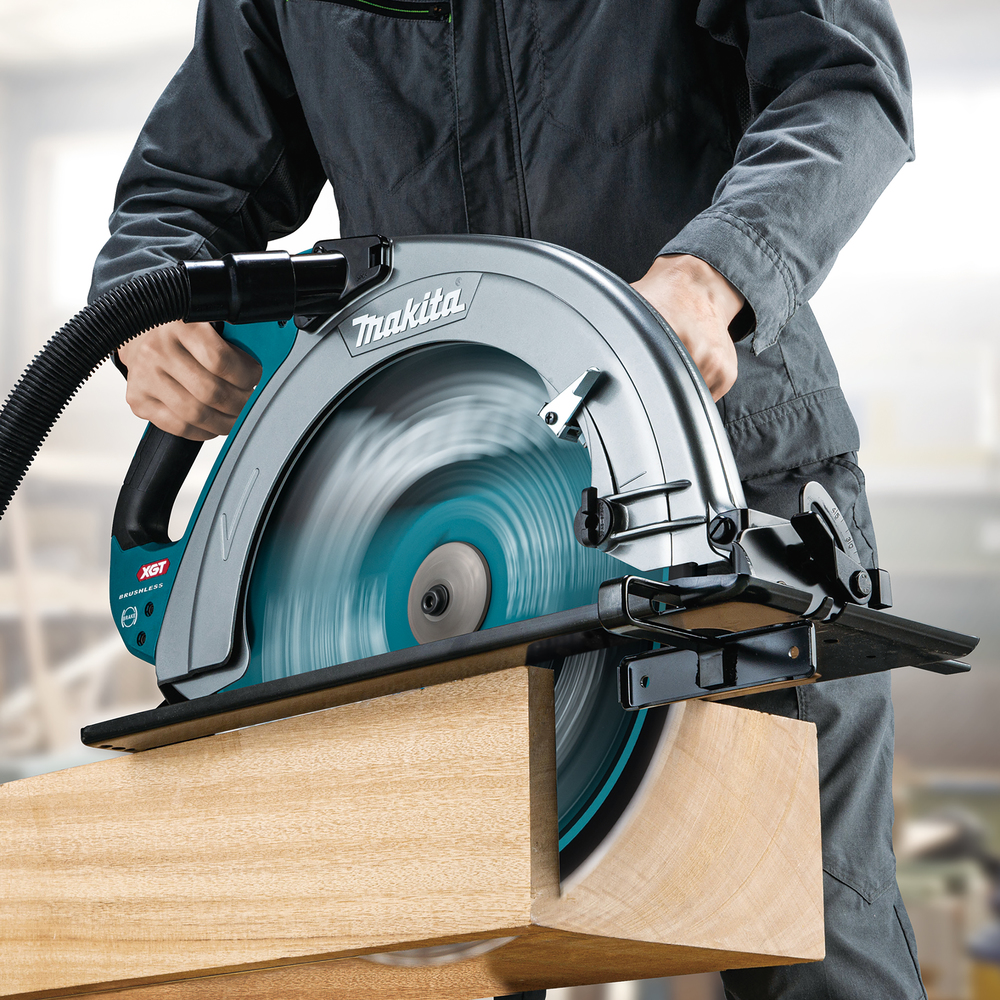 MAKITA Akku-Handkreissäge 158mm 40V max. (ohne Akku, ohne Ladegerät)