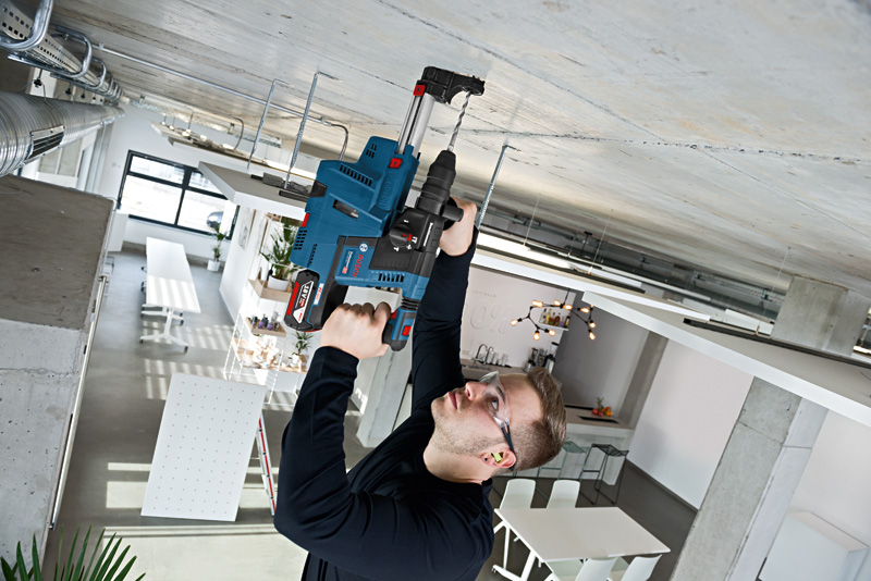 BOSCH Akku-Bohrhammer GBH 18V-26 F, 2x 5,0 Ah Li-Ion Akku, L-BOXX