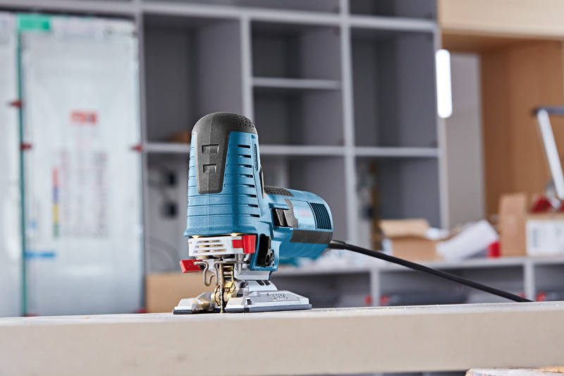 BOSCH Stichsäge GST 160 CE in L-BOXX