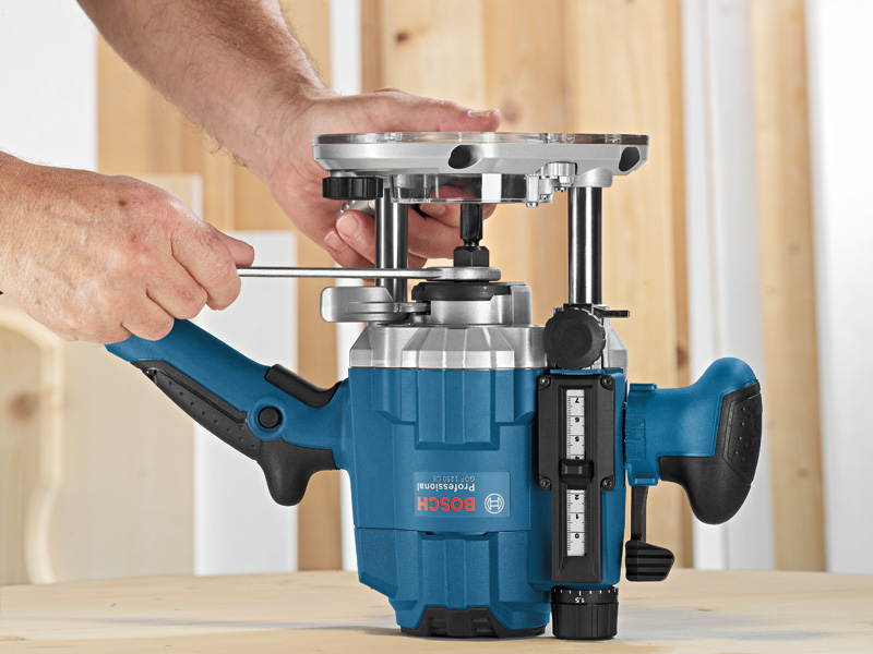 BOSCH Oberfräse GOF 1250 CE in L-BOXX BOSCH Oberfräse GOF 1250 CE in L-BOXX