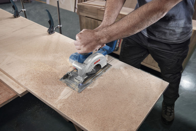 BOSCH Akku-Handkreissäge GKS 18V-51 in L-BOXX BOSCH Akku-Handkreissäge GKS 18V-51 in L-BOXX
