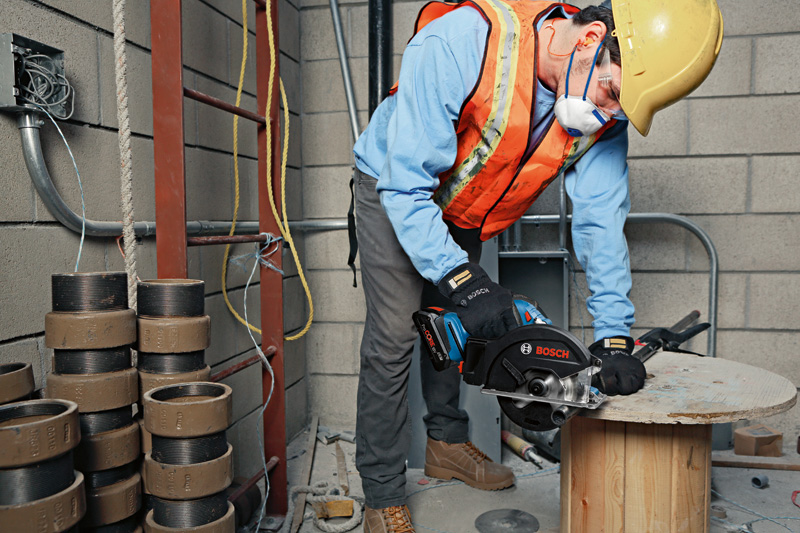 BOSCH Akku-Kreissäge GKM 18V-50 Professional