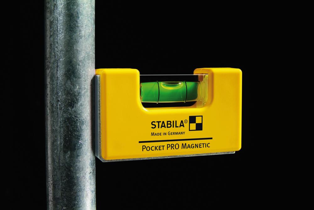 STABILA Mini-Wasserwaage Pocket PRO Magnetic mit Gürtel-Clip, 7 cm, starker Seltenerd-Magnet, 1 Horizontal-Libelle, Made in Germany STABILA Mini-Wasserwaage Pocket PRO Magnetic mit Gürtel-Clip, 7 cm, starker Seltenerd-Magnet, 1 Horizontal-Libelle, Made in Germany