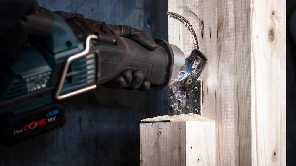 BOSCH EXPERT S715LHM Wood with Metal Säbelsägeblatt BOSCH EXPERT S715LHM Wood with Metal Säbelsägeblatt