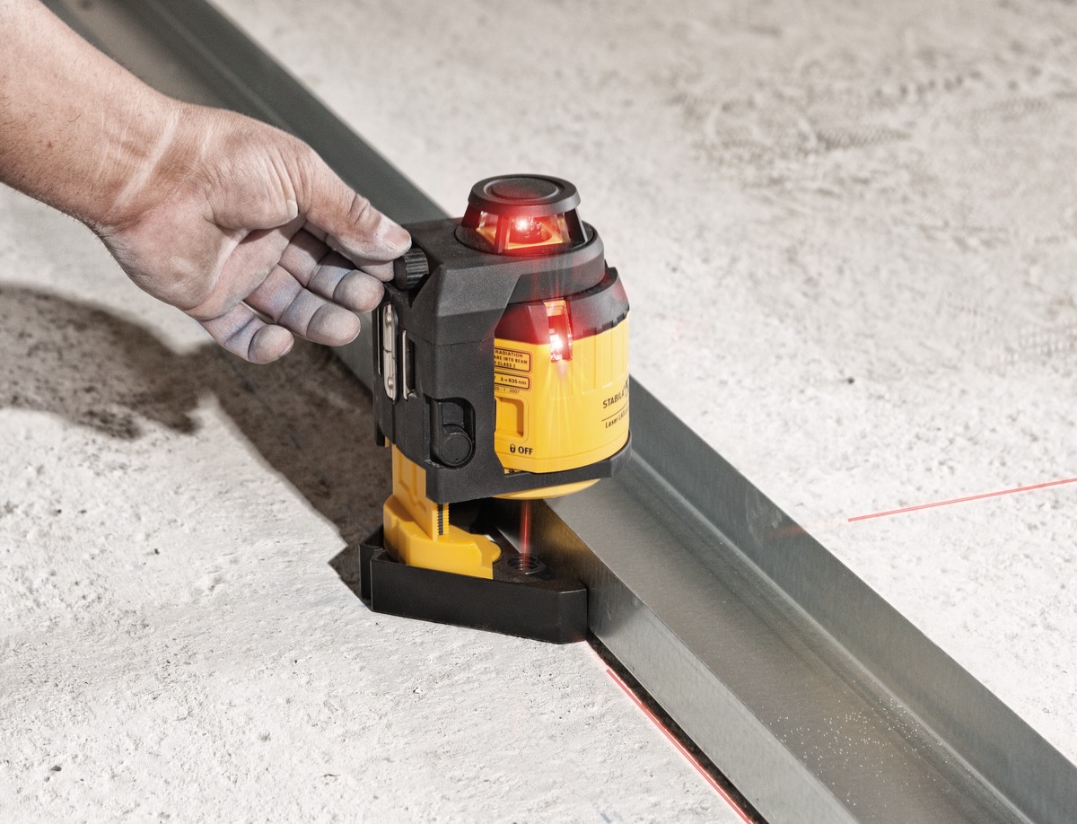 STABILA Multilinien-Laser LAX 400, 6-teiliges Set STABILA Multilinien-Laser LAX 400, 6-teiliges Set