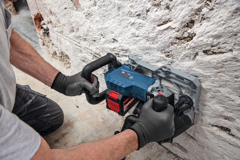 BOSCH Akku-Mauernutfräse GNF 18V-40