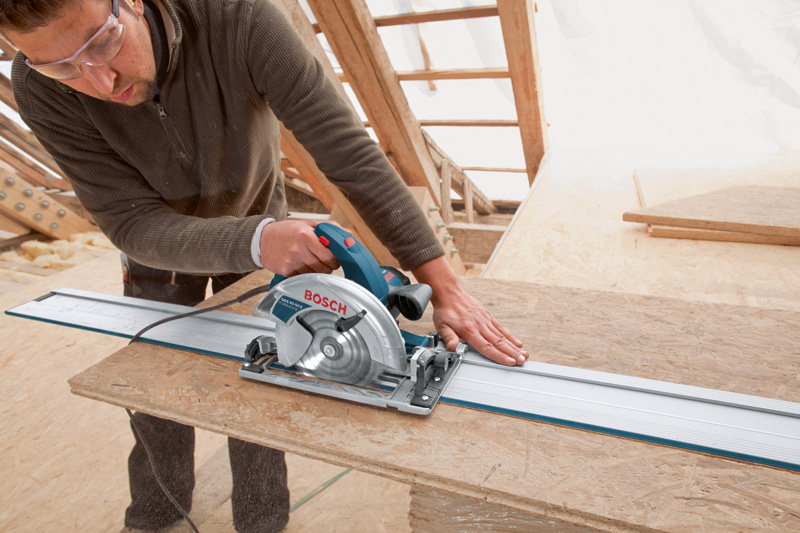 BOSCH Handkreissäge GKS 65 GCE im Karton