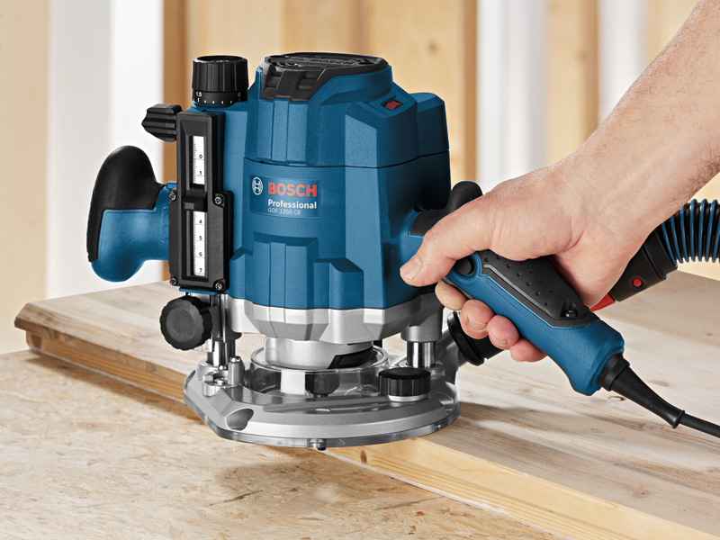 BOSCH Oberfräse GOF 1250 CE