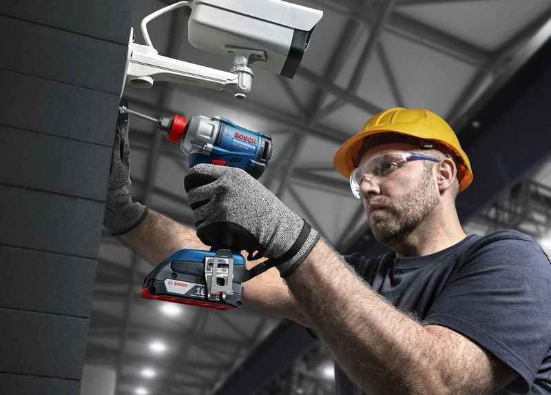 BOSCH Akku-Drehschlagschrauber GDX 18V-285, L-BOXX 136