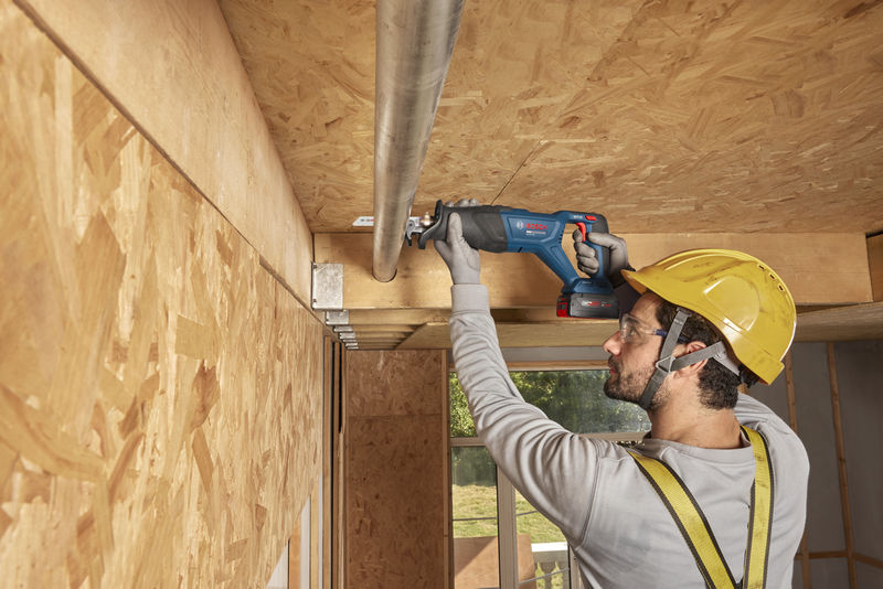 BOSCH Akku-Säbelsäge GSA18V-280