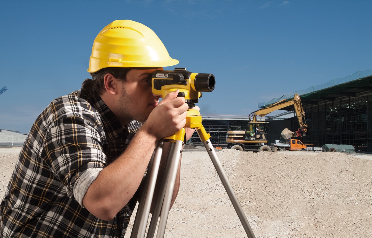STABILA Optisches Nivellier OLS 26, 8-teiliges Set