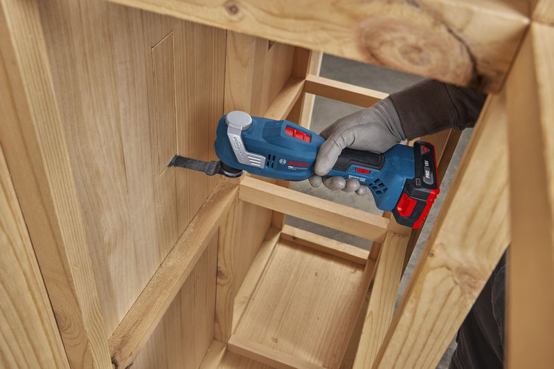 BOSCH Multifunktionswerkzeug GOP18V-30 in L-BOXX