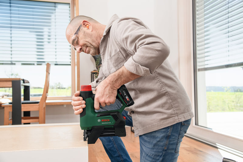 BOSCH Akku-Tacker AdvancedTacker 18V-25