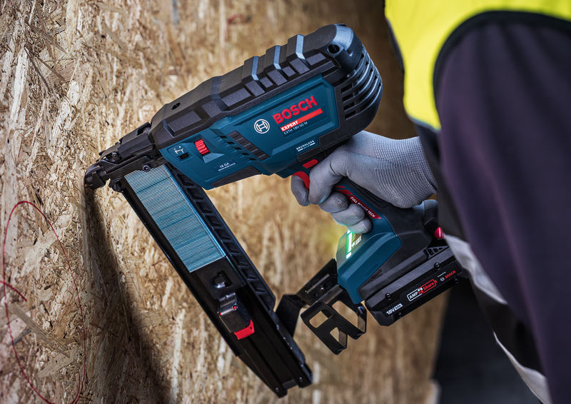 BOSCH EXPERT Akku-Holzklammerer EXTH18V-50M, XL-BOXX BOSCH EXPERT Akku-Holzklammerer EXTH18V-50M, XL-BOXX