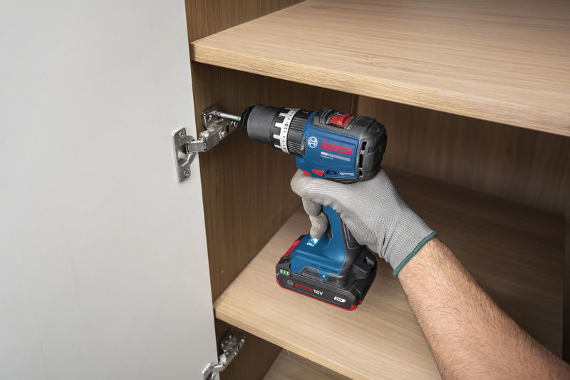 BOSCH Akku-Schlagbohrschrauber GSB18V-52