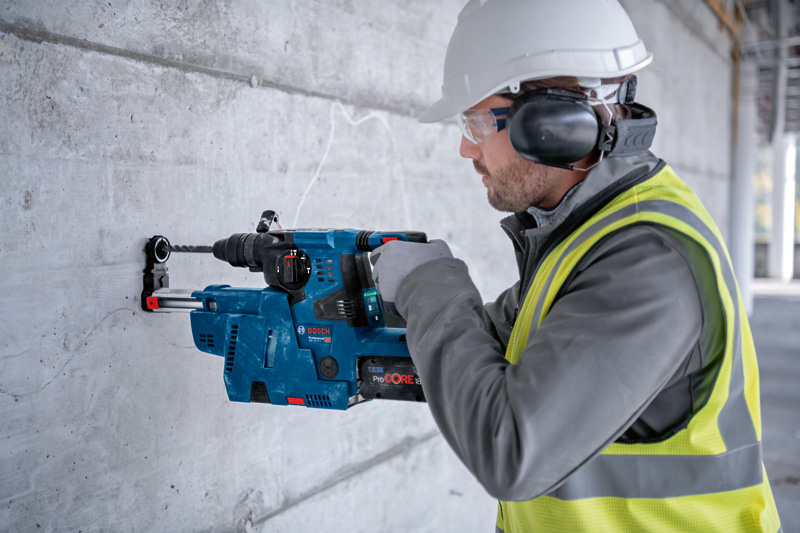 BOSCH Akku-Bohrhammer mit SDS plus GBH 18V-28 C in L-BOXX