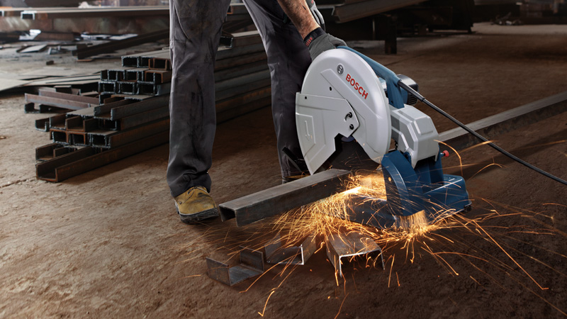 BOSCH Metalltrennsäge GCO 14-24 J, 2400 W, 3800 U/min BOSCH Metalltrennsäge GCO 14-24 J, 2400 W, 3800 U/min