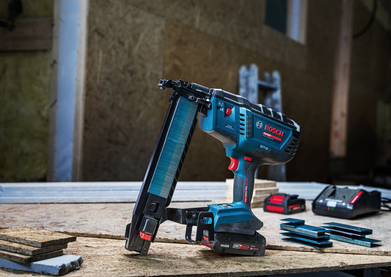 BOSCH EXPERT Akku-Holzklammerer EXTH18V-50M, XL-BOXX