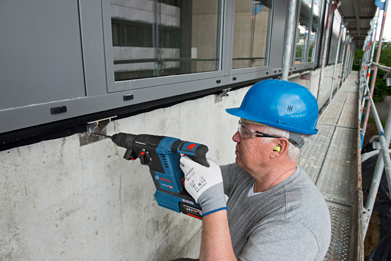 BOSCH Akku-Bohrhammer GBH 18V-26 F, 2x 5,0 Ah Li-Ion Akku, L-BOXX BOSCH Akku-Bohrhammer GBH 18V-26 F, 2x 5,0 Ah Li-Ion Akku, L-BOXX