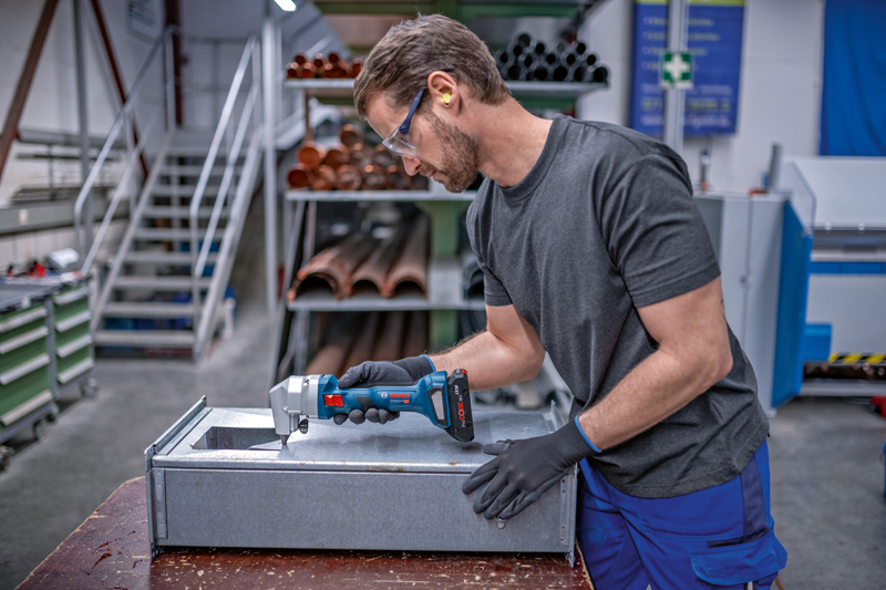 BOSCH Akku-Nager GNA 18V-16 E